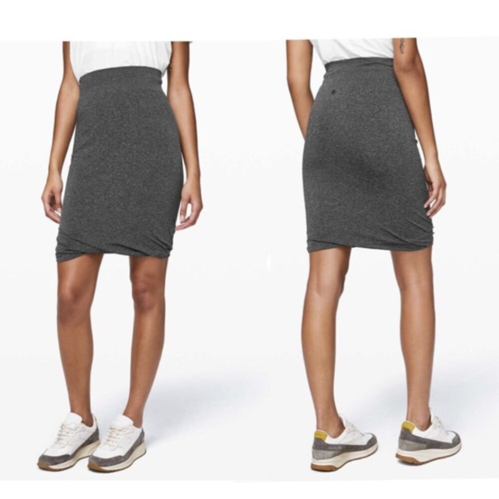 Lululemon Boulevard Bliss Skirt 8 Black White Travel Stretch Ruched Hem …